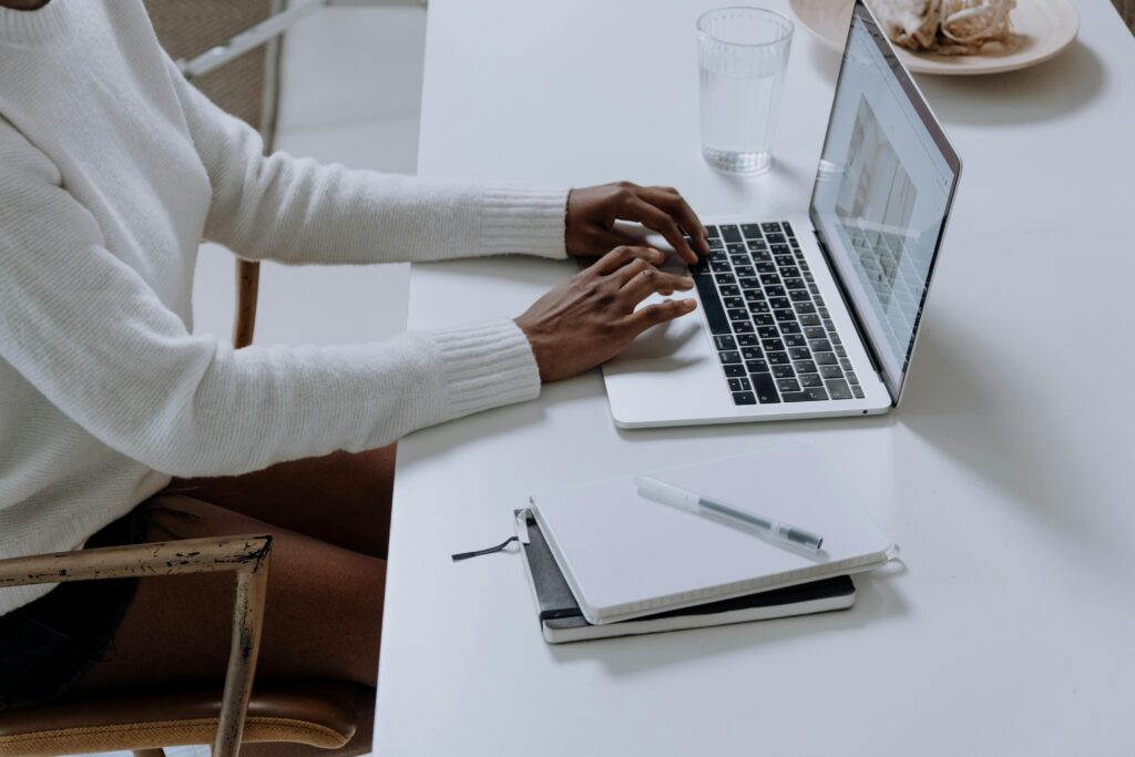 Beginner’s Guide to Blogging in 2025
